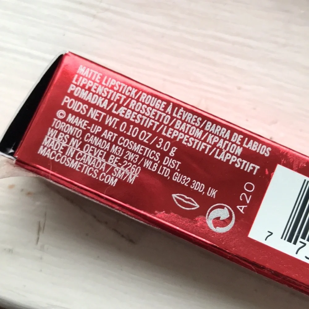 🍦HOST PICK🍦MAC Matte Lipstick 602 Chili new in box brick red color